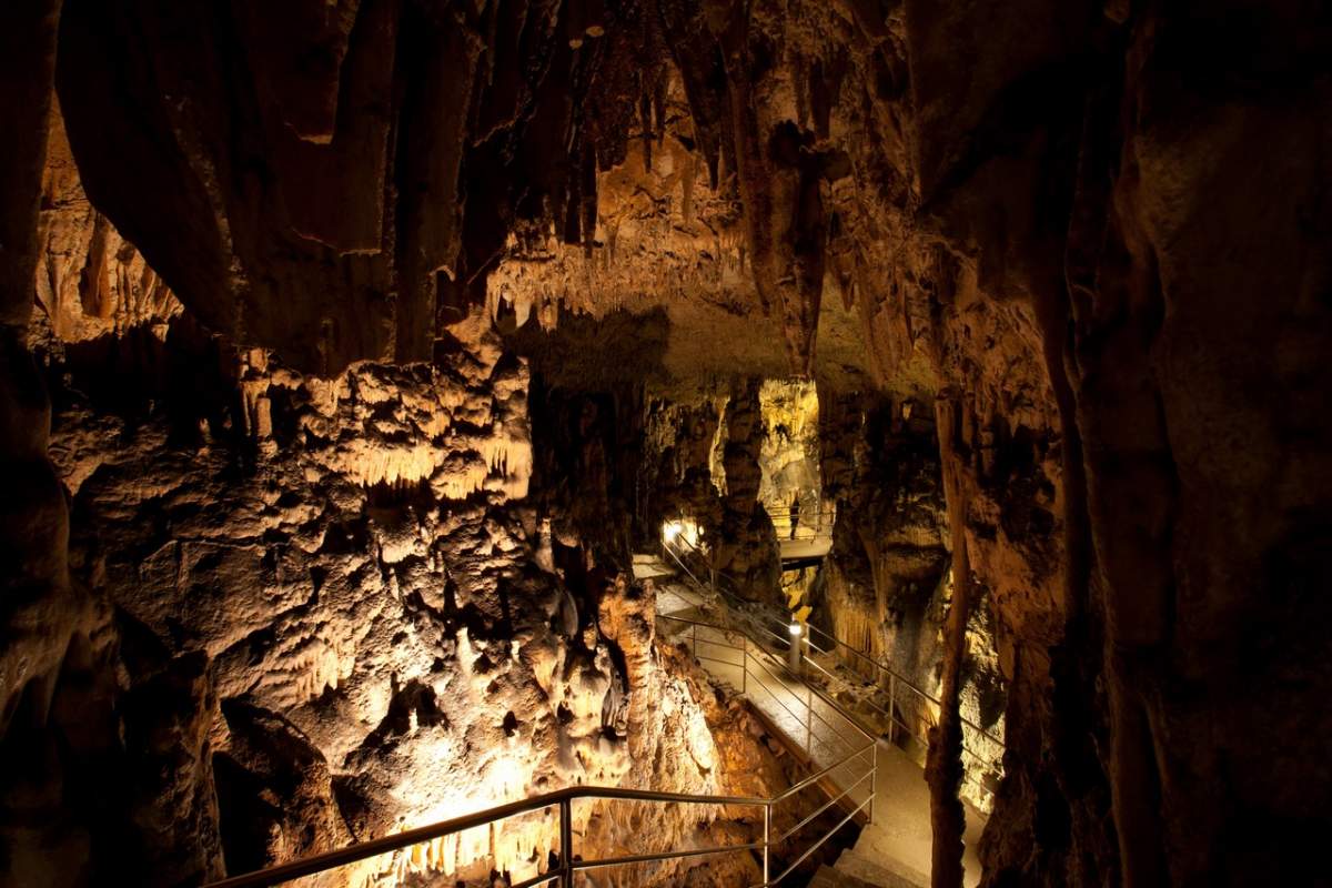 Die Biserujka-Höhle